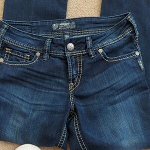 Silver Jeans Capri Blue Denim Jeans